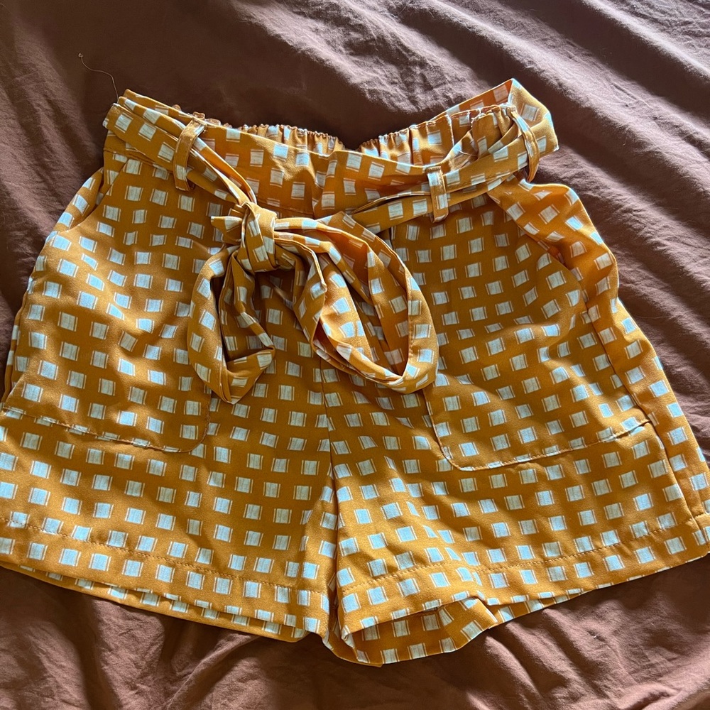 Checkered shorts perfect for the summer!!